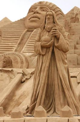 Sand Sculpture 4 - Moses
